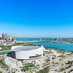 Mvr - Watch Sunsets Over Miami From Your Balcony