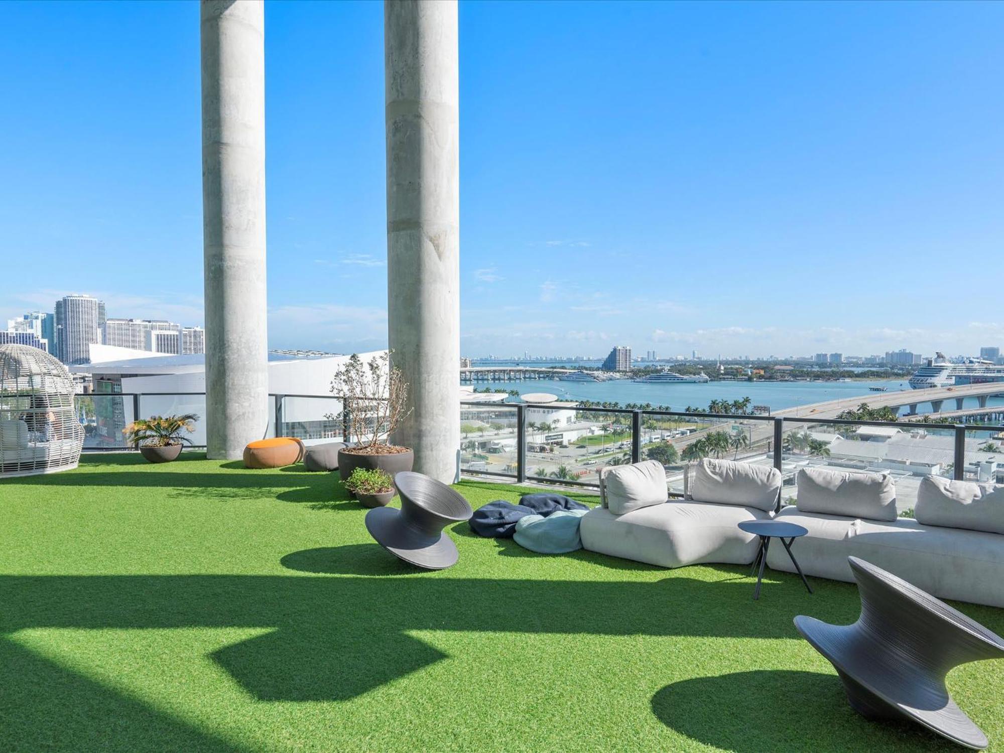 Mvr - Watch Sunsets Over From Your Balcony * Miami